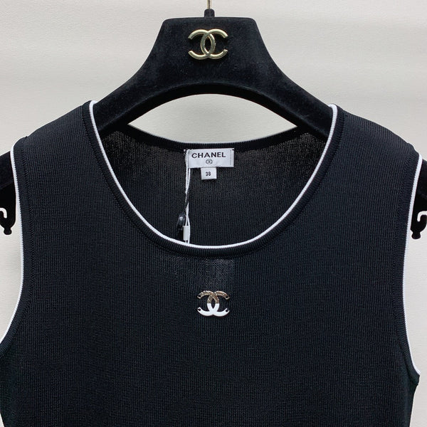 CC 25 Round Neck Knitted Embroidered Logo Vest Dress in Black  277585