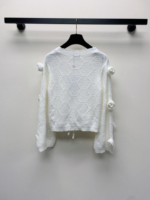 CC 25 Knitted Three-Dimensional Flower Tie Cardigan in White  277591