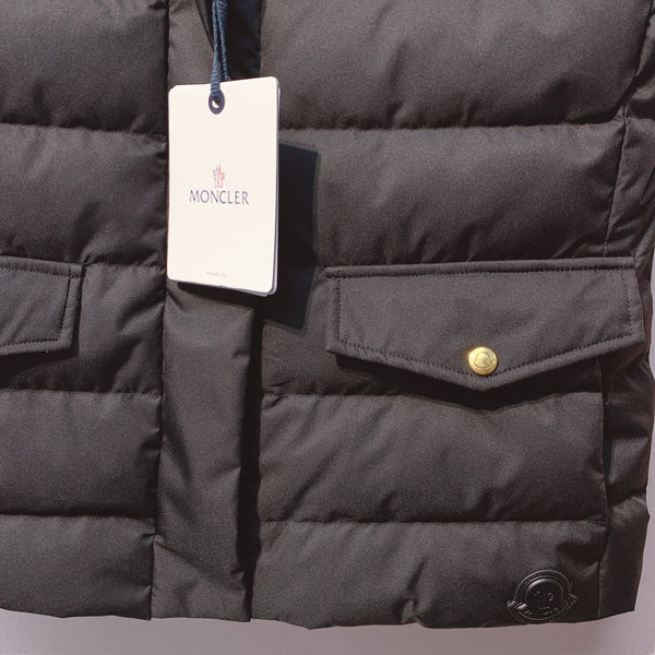 Moncler 25 Button-down Vest Black Polyester 293404