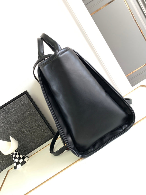 BORSA CC LARGE DEAUVILLE 38CM IN PELLE DI VITELLO NERA GHW