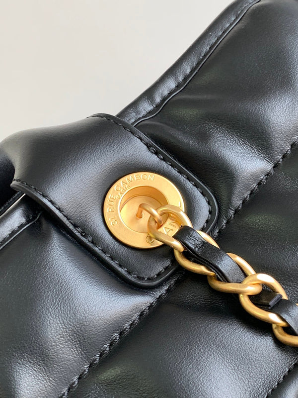 BORSA CC LARGE DEAUVILLE 38CM IN PELLE DI VITELLO NERA GHW