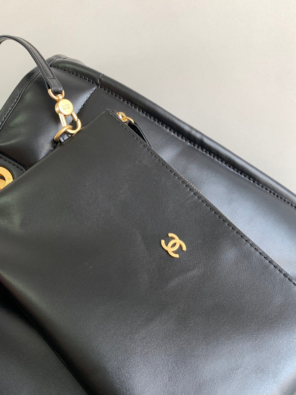 BORSA CC LARGE DEAUVILLE 38CM IN PELLE DI VITELLO NERA GHW