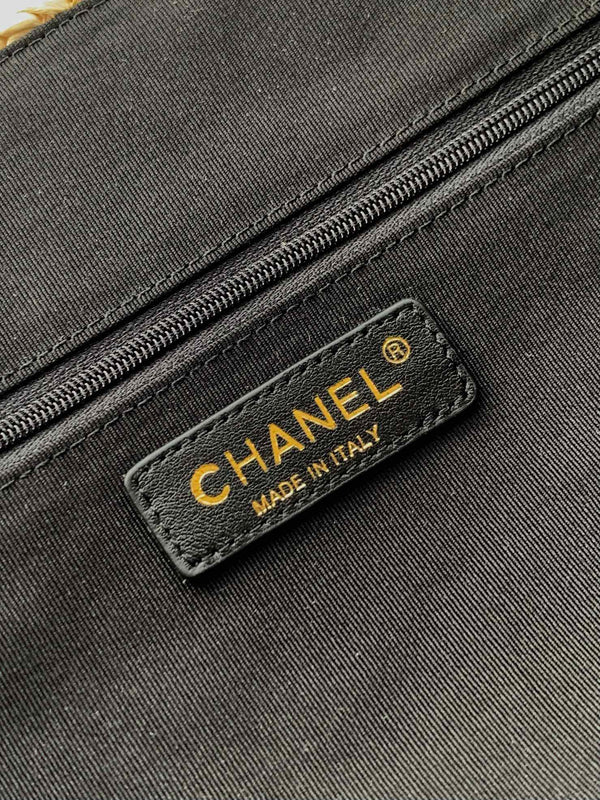 Borsa shopper con logo CC e catena 23 cm Beige Nero Rafia GHW