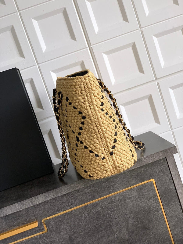 Borsa shopper con logo CC e catena 23 cm Beige Nero Rafia GHW