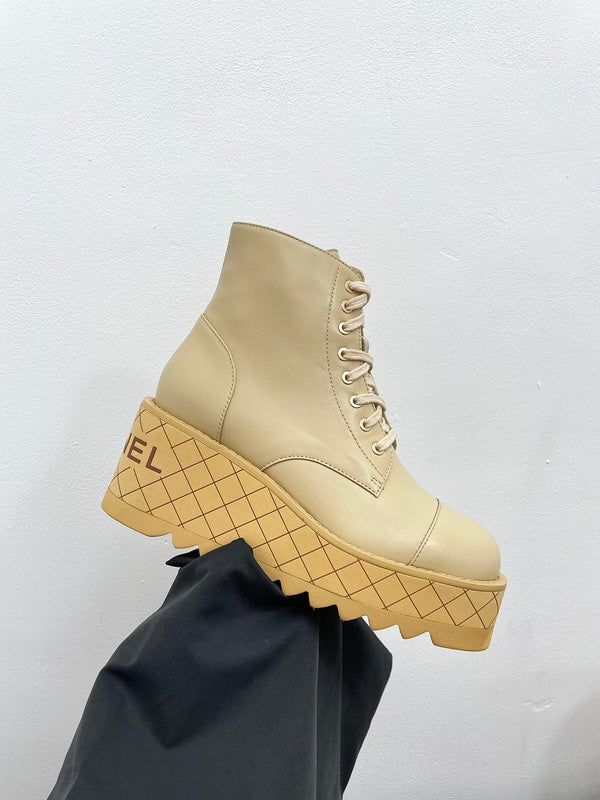 CC Ankle Boots 100mm Beige Lambskin