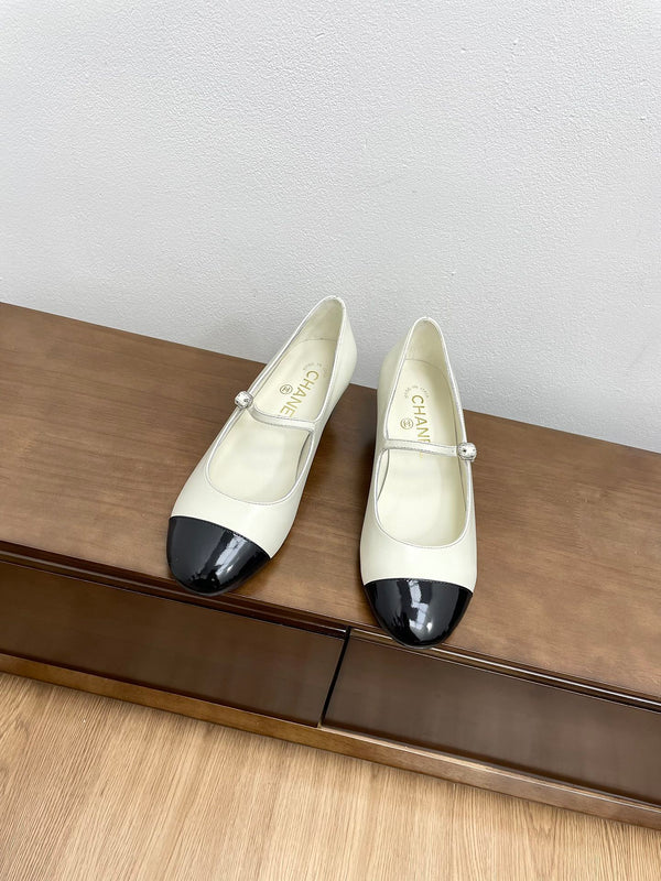 CC Mary Jane White Cowhide