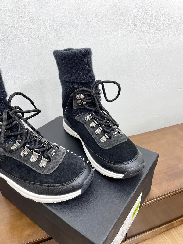 CC Sneaker 30mm Black Suede And Wool