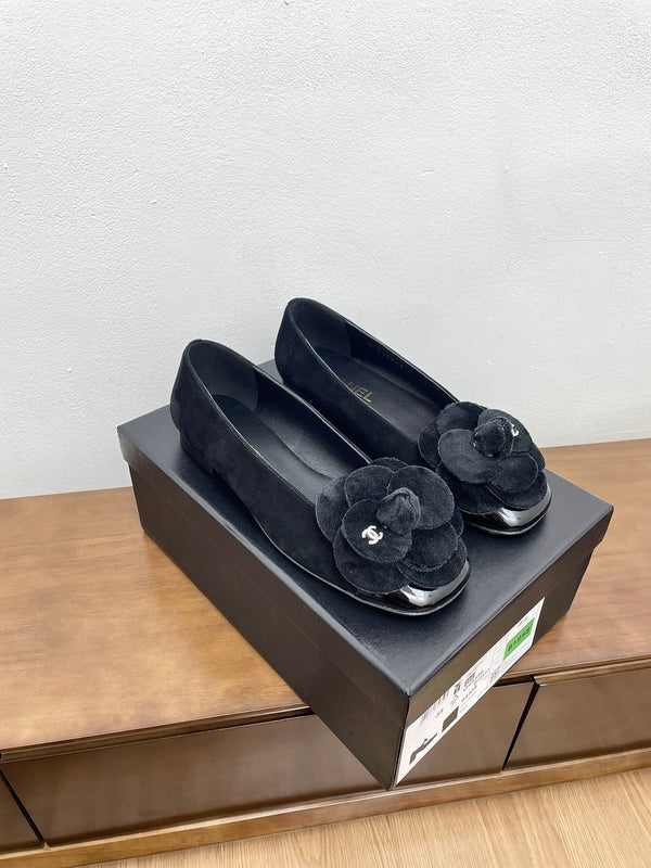 Ballerine CC nere con camoscio nero Camellia