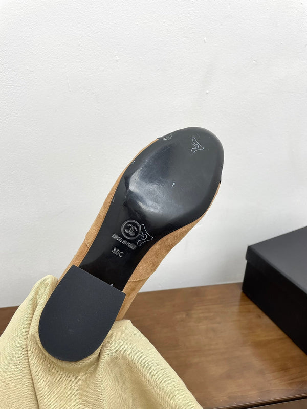 CC Ankle Boots 50mm Bold Beige Suede