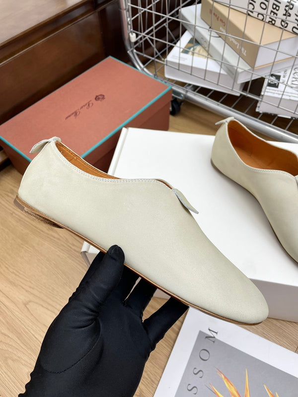 LP Floaty Flat Earth Ivory White Lambskin 989977