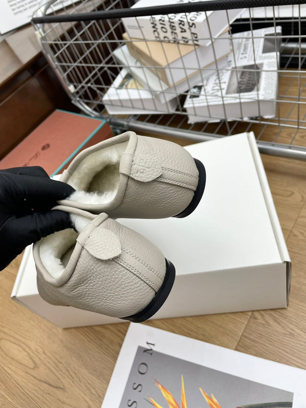 LP Cocooning Floaty Flat Grey White Wool Fleece Lining And Cowhide  989987