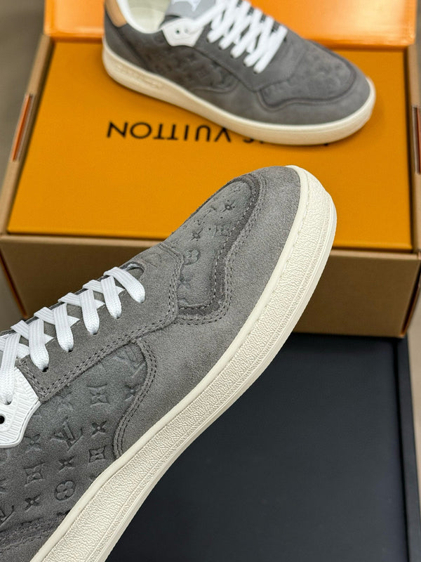 STADIUM SNEAKER IN DOVE GRAY EMBOSSED MONOGRAM SUEDE