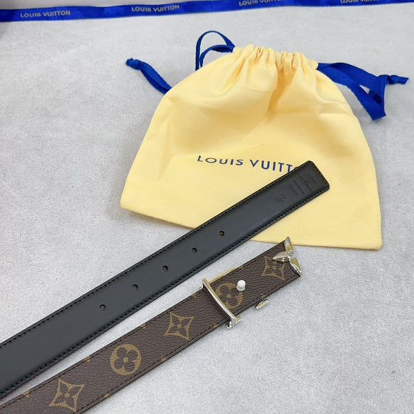 Pretty LV 30mm Reversible Belt Black Calfskin Silver Buckle