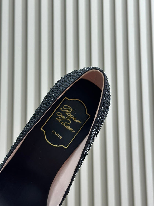 Flower Strass Buckle Pump 85 Crystal Black Leather