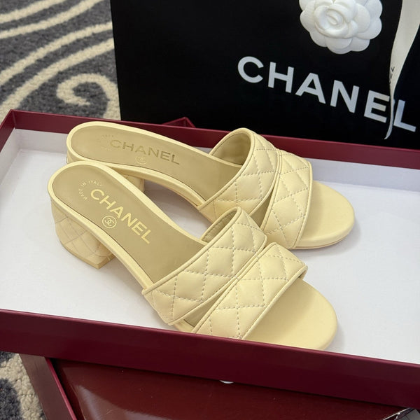 CC 25SS Honey Slippers 5cm Beige Lambskin 319638