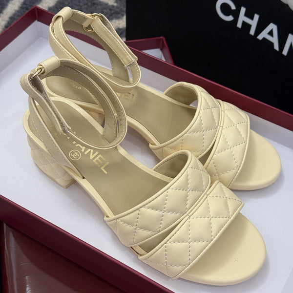 CC 25SS Honey Sandals 5cm Beige Lambskin 319634