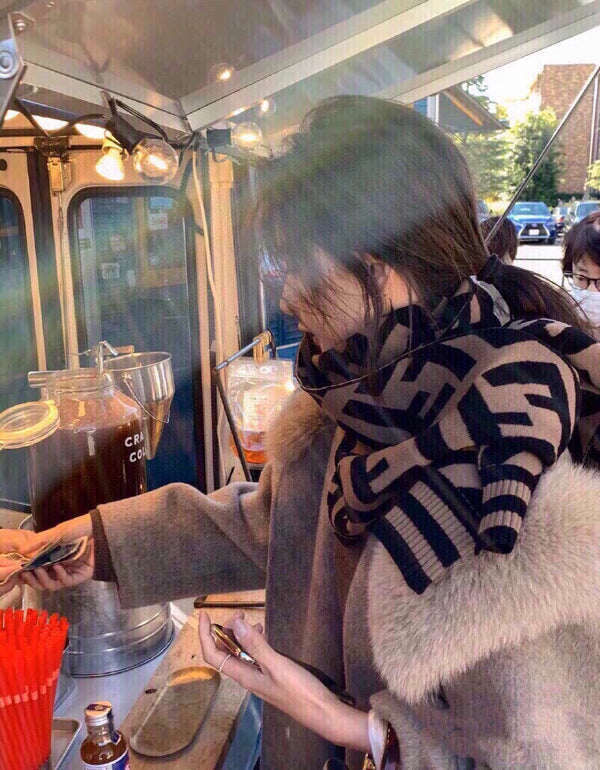 FF 180 SCARF IN BROWN MIX BLACK CASHMERE AND WOOL