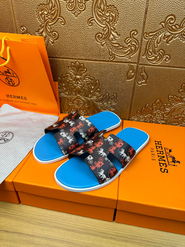 HM IZMIR SANDAL LAPIS AND BLACK CALFSKIN WITH HORSE MOTIF