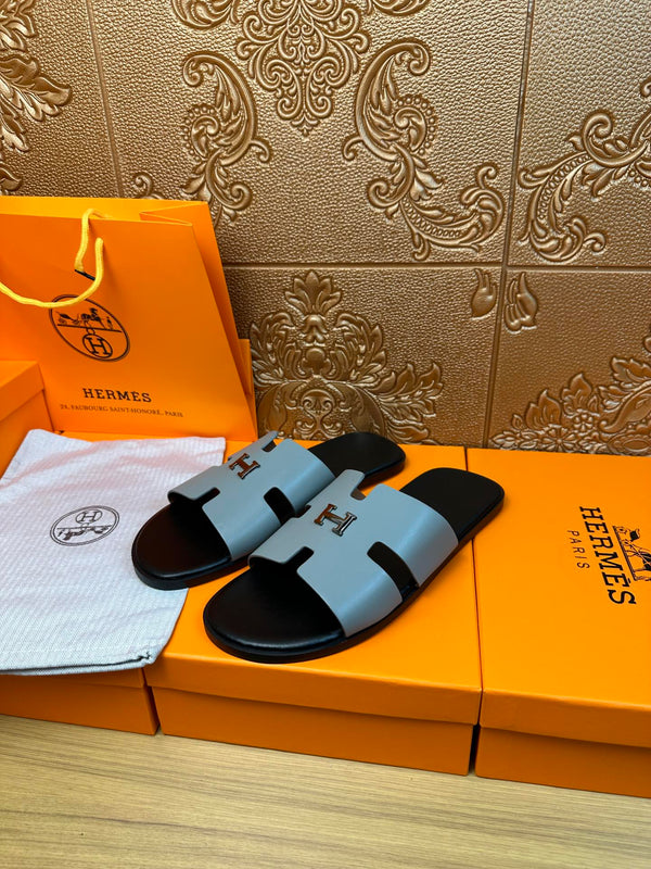 HM IZMIR H-BUCKLE SANDAL STONE CALFSKIN