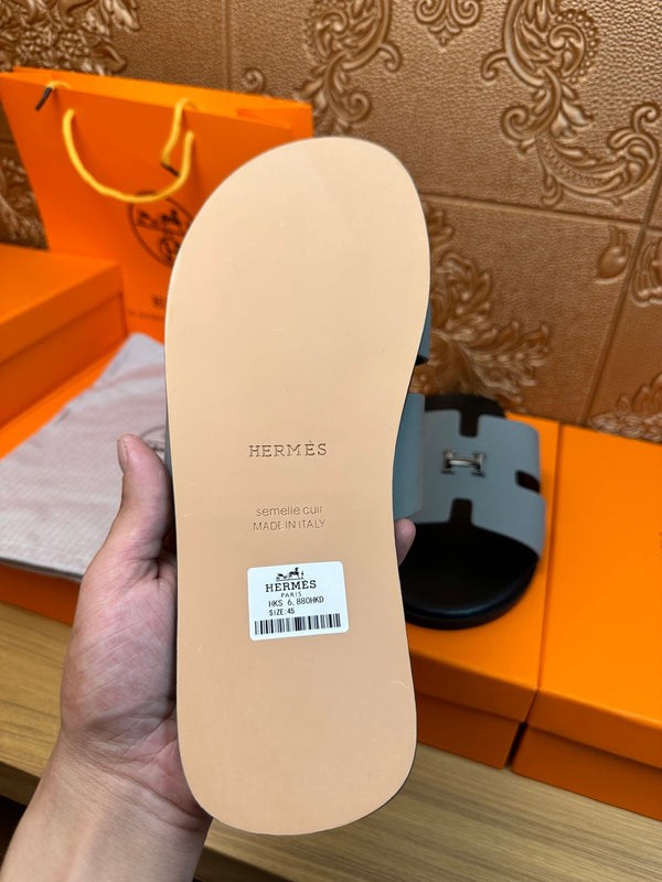 HM IZMIR H-BUCKLE SANDAL STONE CALFSKIN