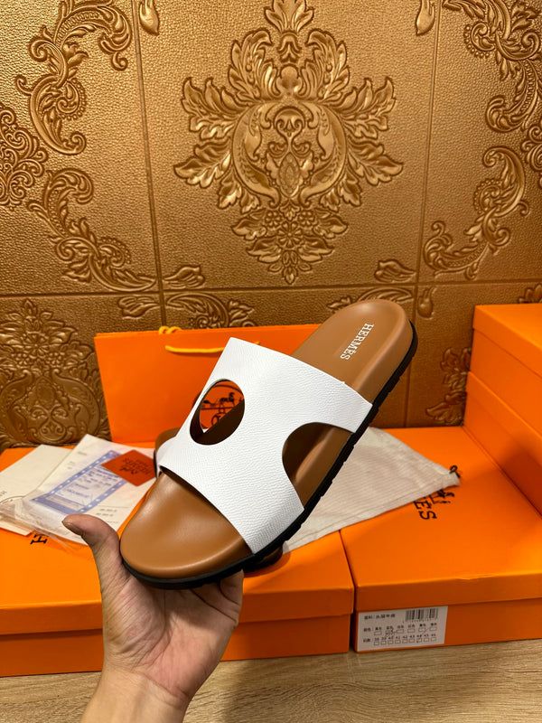 HM CIRCLE CUT SANDAL WHITE AND CARAMEL CALFSKIN