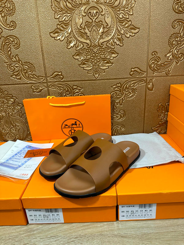 HM CIRCLE CUT SANDAL OCHRE CALFSKIN