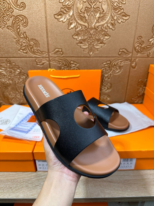 HM CIRCLE CUT SANDAL BLACK AND CARAMEL CALFSKIN
