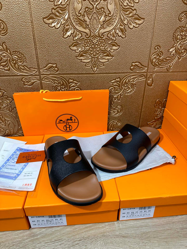 HM CIRCLE CUT SANDAL BLACK AND CARAMEL CALFSKIN