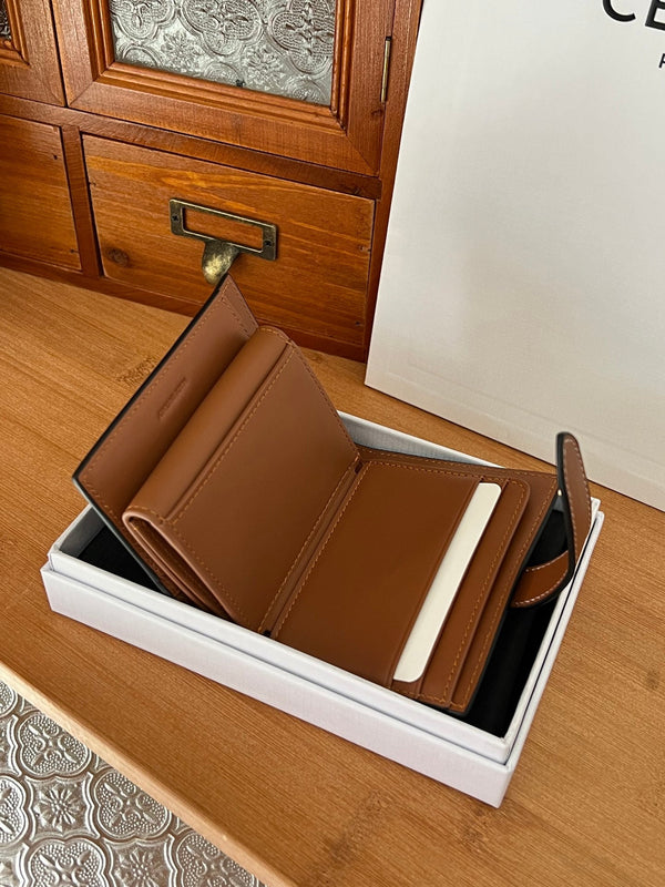 TRIOMPHE 10M262 Compact Trifold Wallet Tan Cowhile