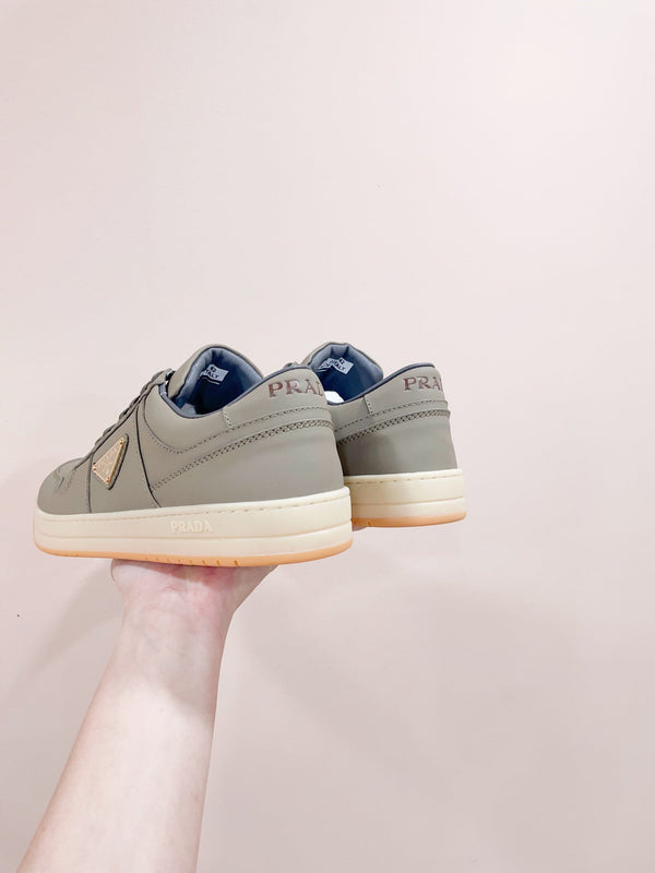 SNEAKERS PRA DOWNTOWN VERNICIATE IN PELLE DI VITELLO ALLORO