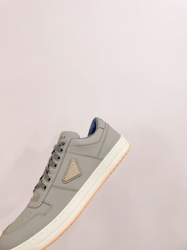 SNEAKERS PRA DOWNTOWN VERNICIATE IN PELLE DI VITELLO ALLORO