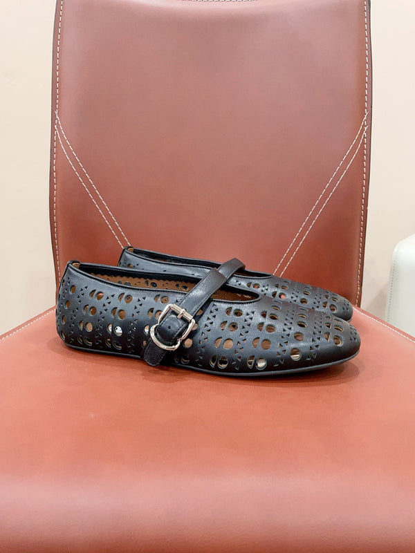 BALLERINA ALAIA HOLLOW IN PELLE DI AGNELLO NERA