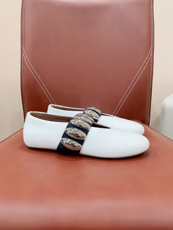 ALAIA TRIBALE BALLET FLATS IN WHITE LAMBSKIN