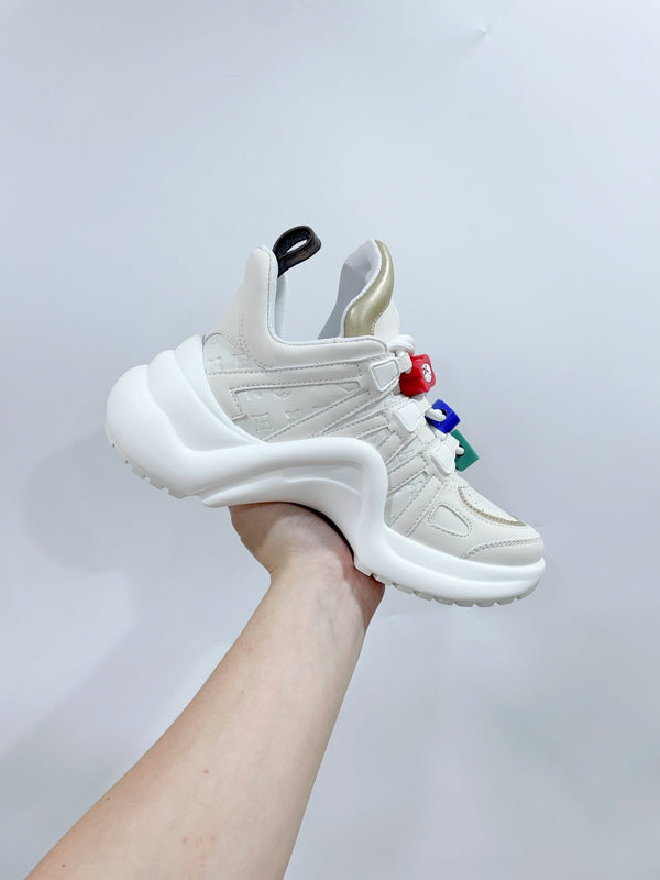 Scarpe sportive LV Archlight bianche con bordo beige in pelle di vitello