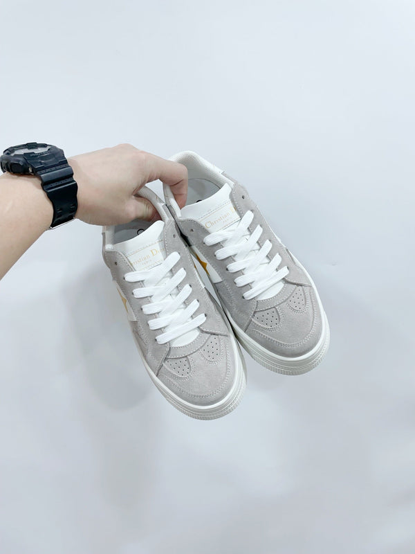 CD Star Platform Sneaker In Light Grey Suede 999870