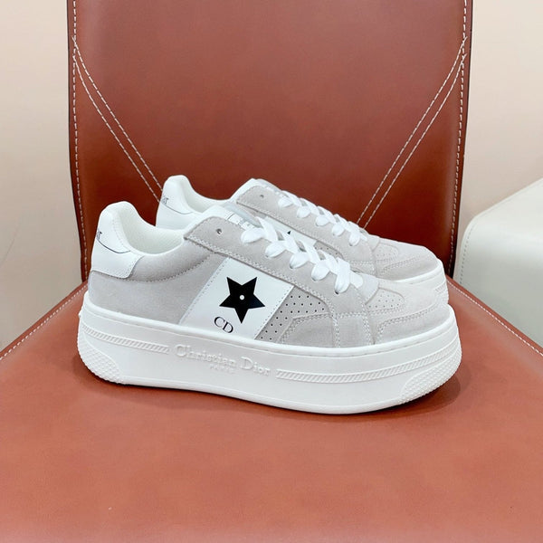 CD Star Platform Sneaker In Light Grey Suede 999872