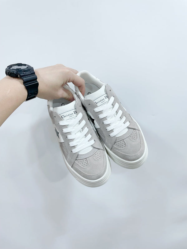 CD Star Platform Sneaker In Light Grey Suede 999872