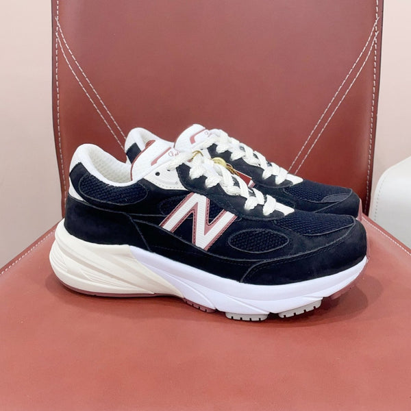 LP x NB 990v6 Sneaker 45mm dark blue suede calfskin and mesh fabric