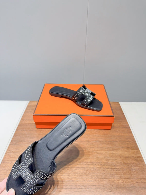 Sandali HM Oran in pelle di vacchetta nera 327122