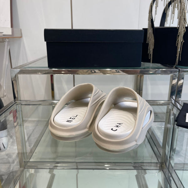 CC Slippers Cream Foam 204139