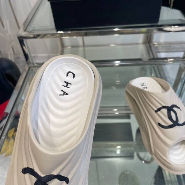 CC Slippers Cream Foam 204139