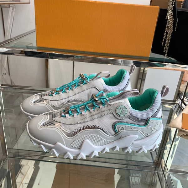 Sneaker LV Rush 40mm in pelle di vacchetta grigia turchese