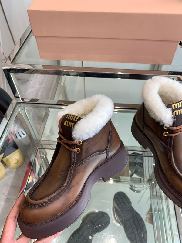 Miu Short Wool Boots Earth Brownopen-Hemmed Cowhide