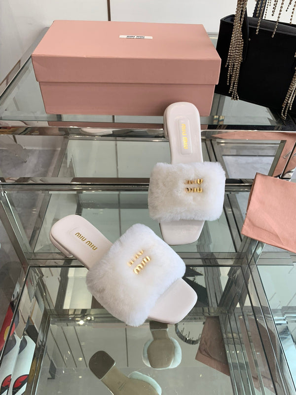 Miu Slippers White Super Soft Wool