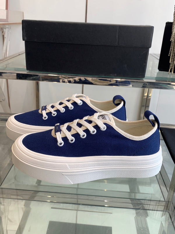 CC Sneaker Dark Blue Canvas 203265