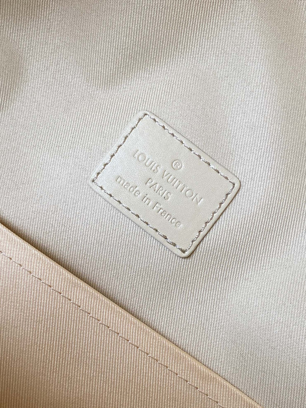 Zaino LV M22503 Takeoff in pelle bovina Aerogram color cachi chiaro