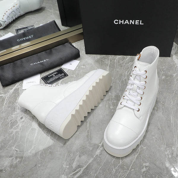 CC 24 Interlocking Logo Combat Boots 100mm Pelle di agnello bianca 432650