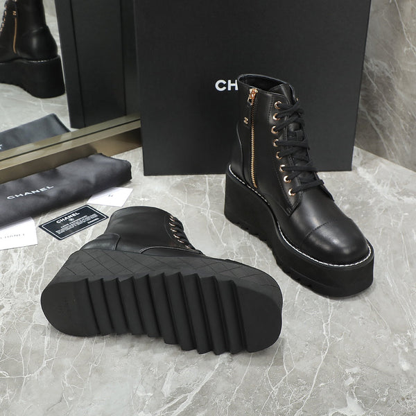 CC 24 Interlocking Logo Combat Boots 100mm Black Lambskin 432652