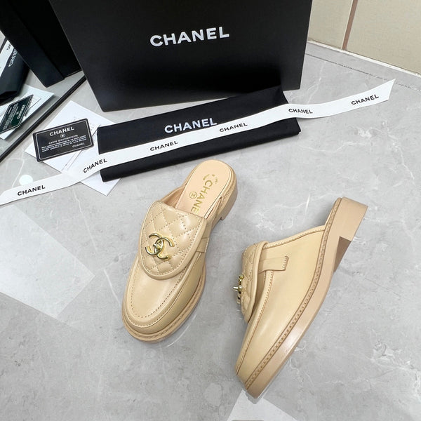 CC Mule Beige Quilted Calfskin