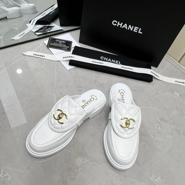 CC Mule White Quilted Calfskin